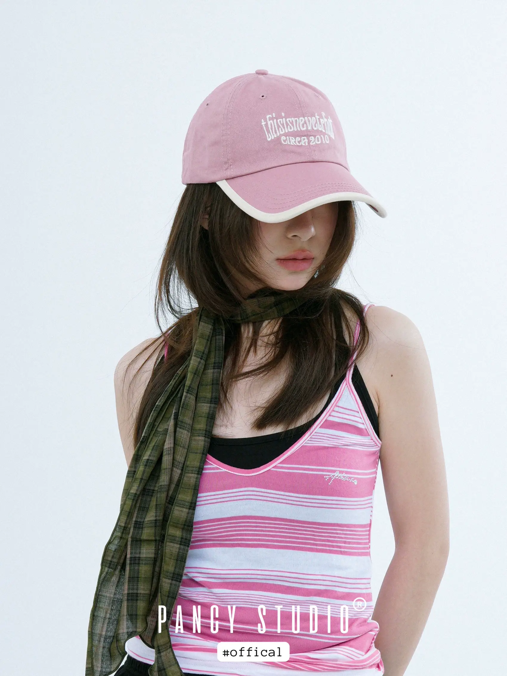 Pink American Retro Baseball Cap with Embroidered Letters — feature 9