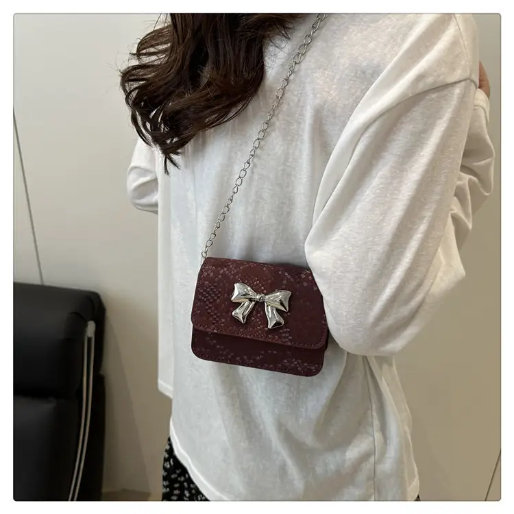 Women's White Butterfly Crossbody Bag with Chain Strap — feature 13
