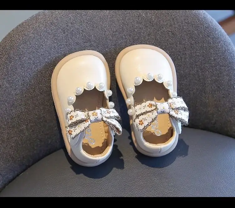 Girls Leather Princess Flats with Pearl Decor — feature 2