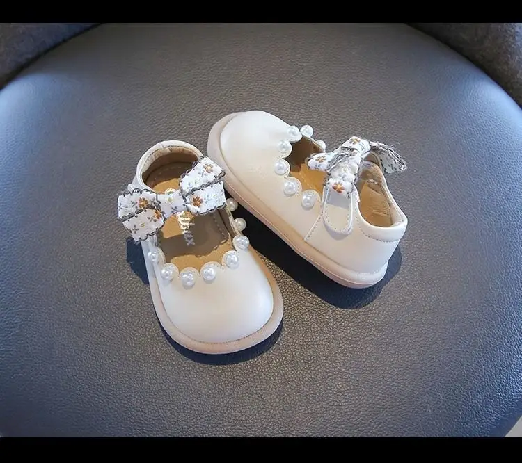 Girls Leather Princess Flats with Pearl Decor — feature 5