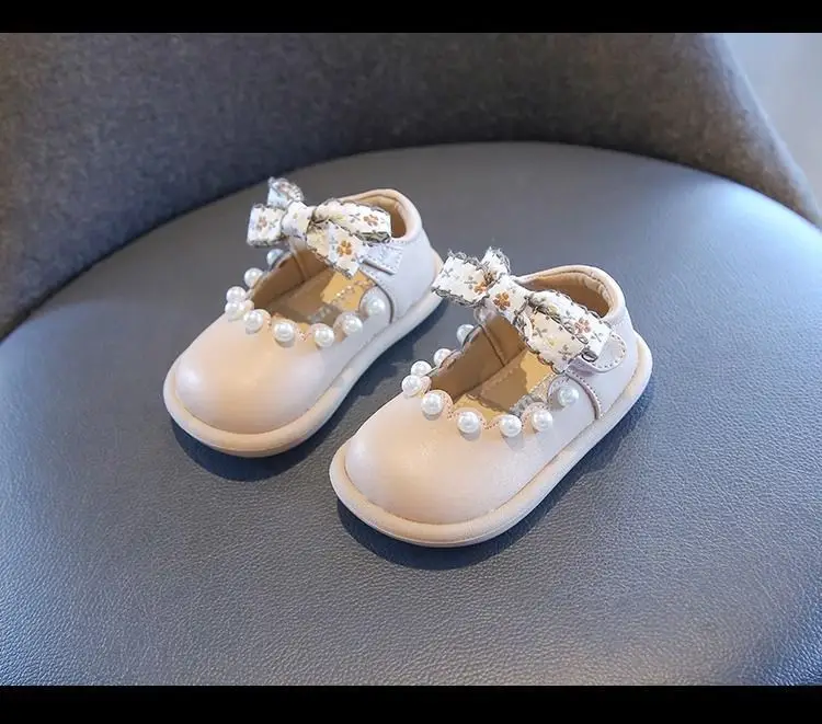 Girls Leather Princess Flats with Pearl Decor — feature 8