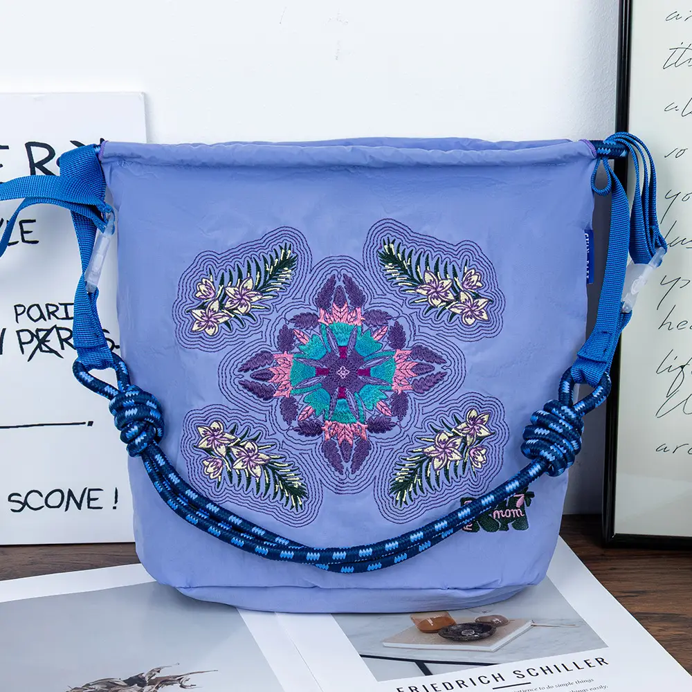 Adjustable Embroidered Zipper Bucket Bag Navy Beige