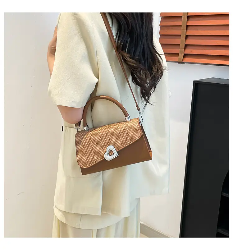 Women's 2025 Stitched Shoulder Bag Brown Textured — feature 12