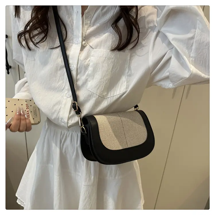 Spliced Canvas Shoulder Bag Brown Beige Korean Style — feature 28