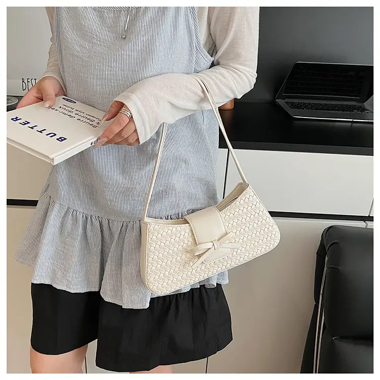 Korean Style Woven Bow Shoulder Bag for Women — feature 9
