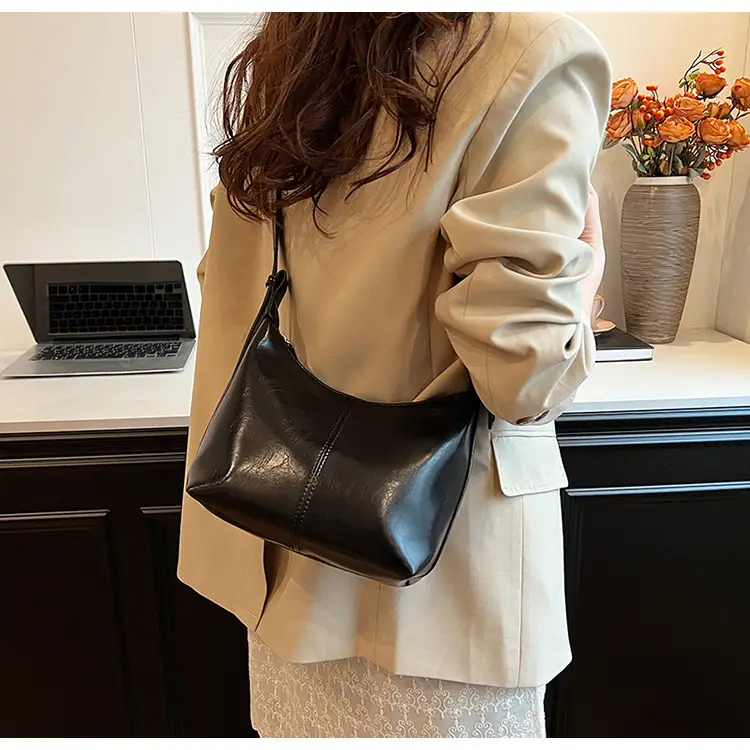 Silver High-End Crossbody Bag for Women 2026 — feature 24