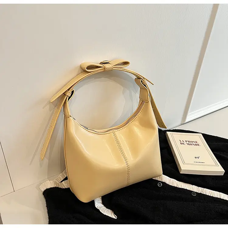 Silver High-End Crossbody Bag for Women 2026 — feature 30
