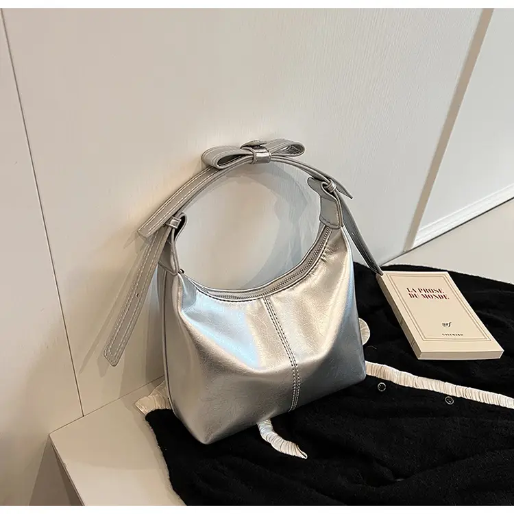 Silver High-End Crossbody Bag for Women 2026 — feature 31