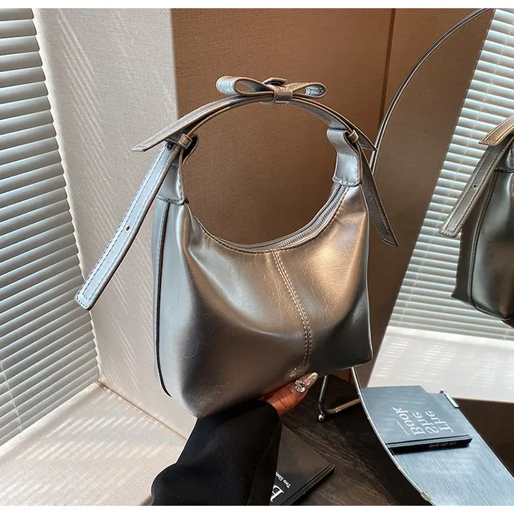 Silver High-End Crossbody Bag for Women 2026 — feature 41