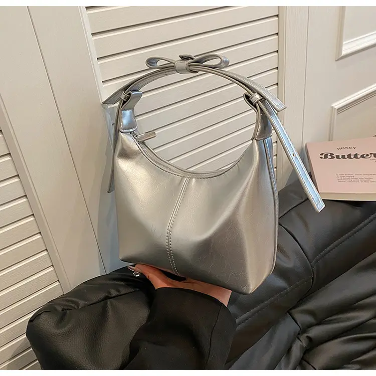 Silver High-End Crossbody Bag for Women 2026 — feature 46