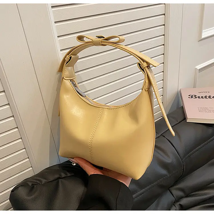Silver High-End Crossbody Bag for Women 2026 — feature 48