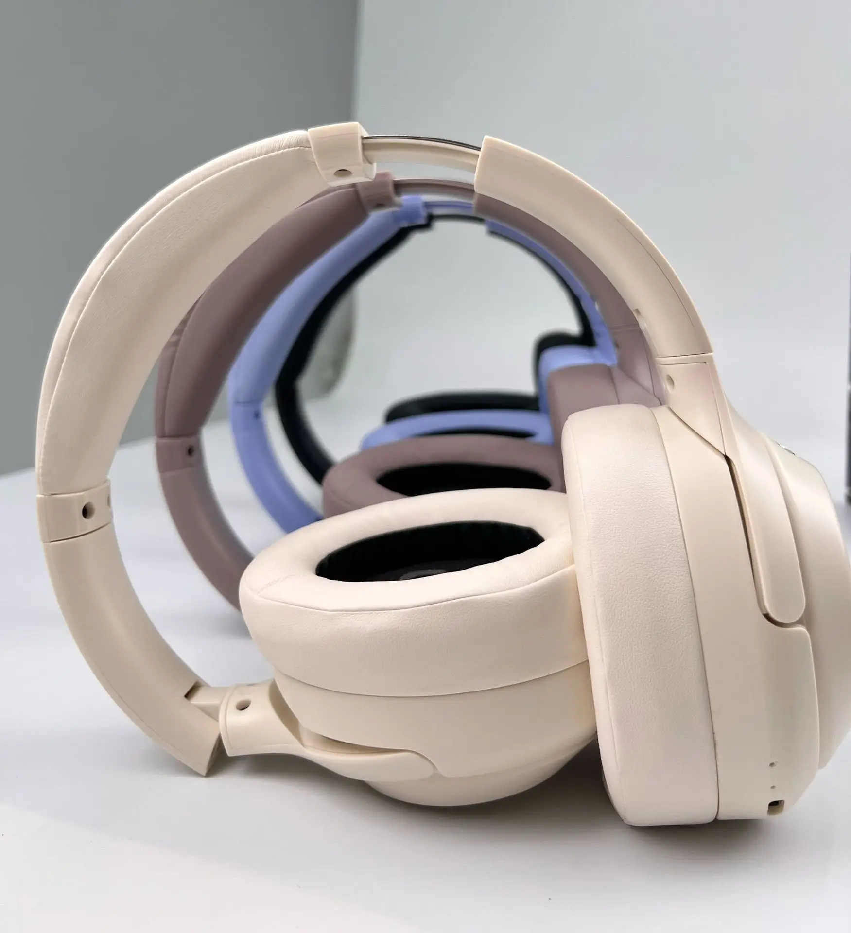 Cross-Border M4 Active Noise Reduction Wireless Bluetooth Headset All-In-Ear Gaming Music Headset β feature 5