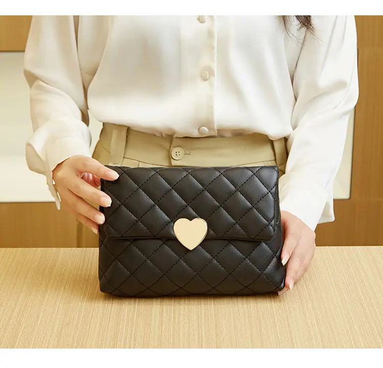Heart Embroidered Quilted Shoulder Bag for Women — feature 3
