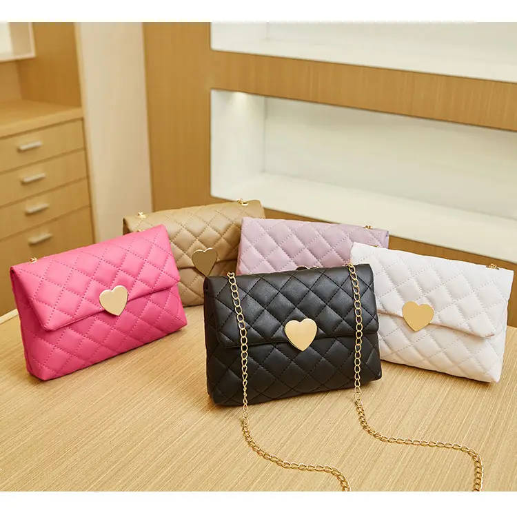 Heart Embroidered Quilted Shoulder Bag for Women — feature 4