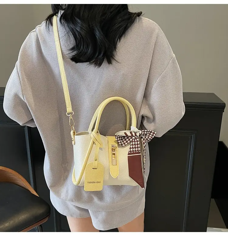 Women Crossbody Bag White Beige Houndstooth Tassel 2025 — feature 14