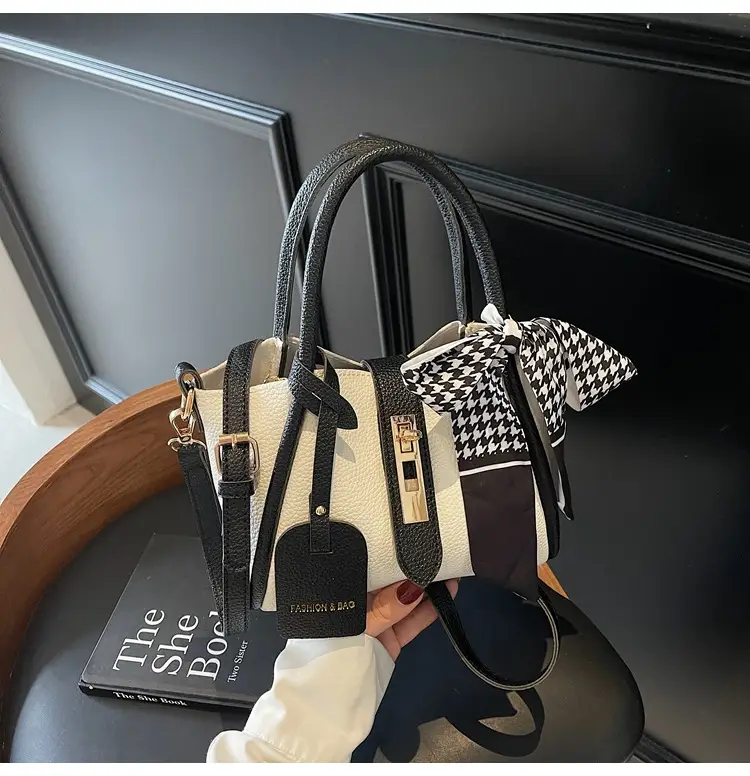 Women Crossbody Bag White Beige Houndstooth Tassel 2025 — feature 21