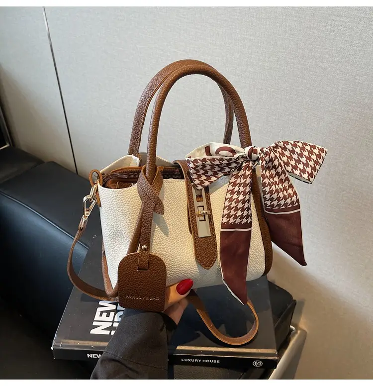 Women Crossbody Bag White Beige Houndstooth Tassel 2025 — feature 25