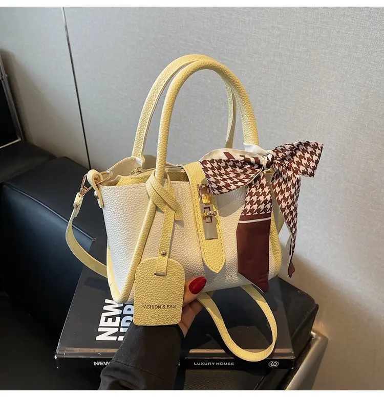 Women Crossbody Bag White Beige Houndstooth Tassel 2025 — feature 27
