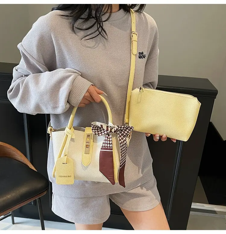 Women Crossbody Bag White Beige Houndstooth Tassel 2025 — feature 9