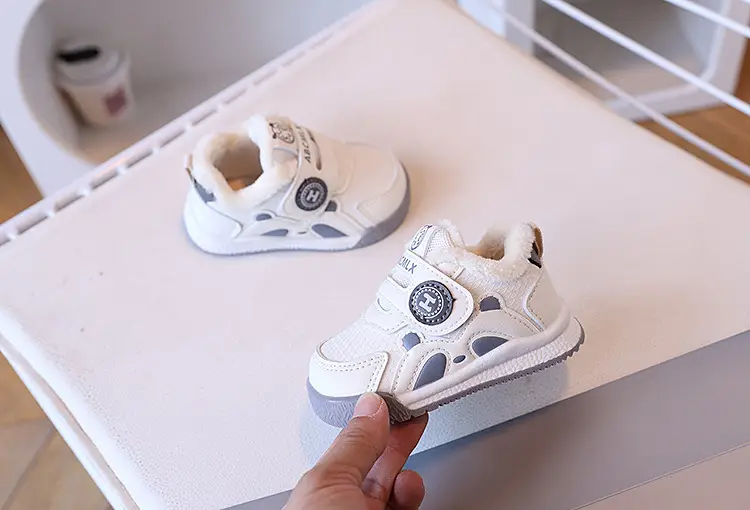 Baby Toddler Winter Shoes White Velvet Panda Design — feature 15