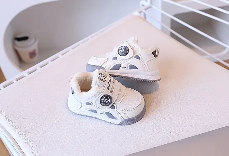 Baby Toddler Winter Shoes White Velvet Panda Design — feature 16