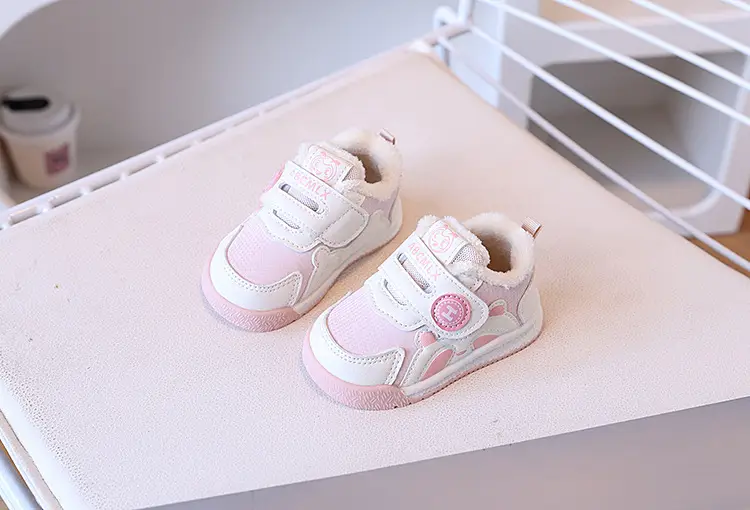 Baby Toddler Winter Shoes White Velvet Panda Design — feature 17