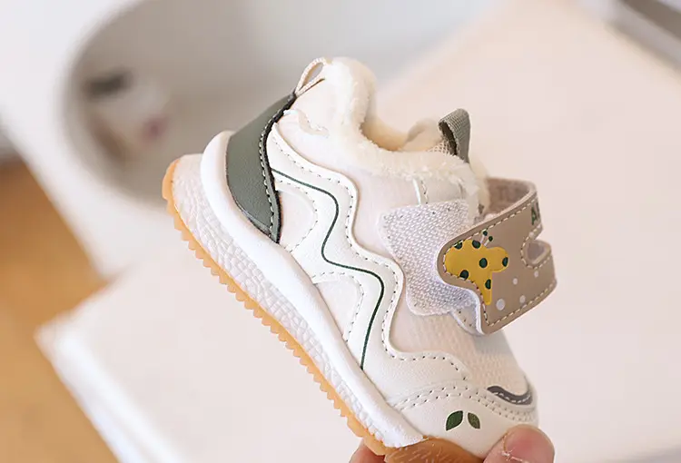 Baby Fleece Lined Toddler Shoes White Yellow Wave Design — feature 10
