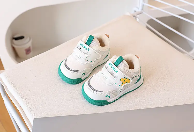 Baby Fleece Lined Toddler Shoes White Yellow Wave Design — feature 14