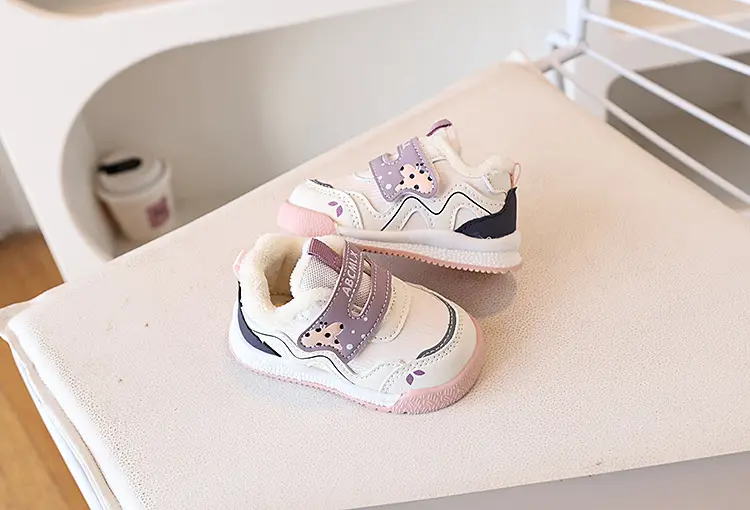 Baby Fleece Lined Toddler Shoes White Yellow Wave Design — feature 19