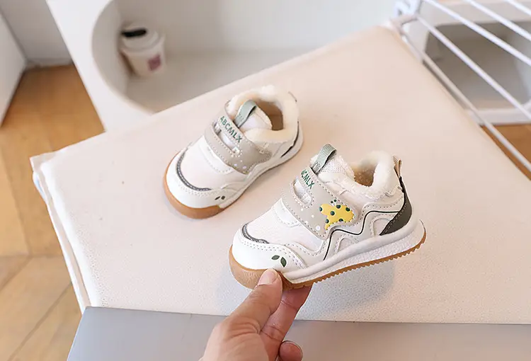 Baby Fleece Lined Toddler Shoes White Yellow Wave Design — feature 6