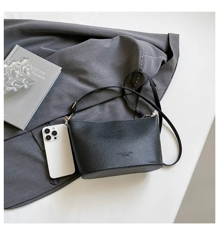 Black Korean Style Bucket Shoulder Bag 2026 — feature 17