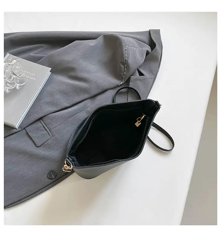 Black Korean Style Bucket Shoulder Bag 2026 — feature 19