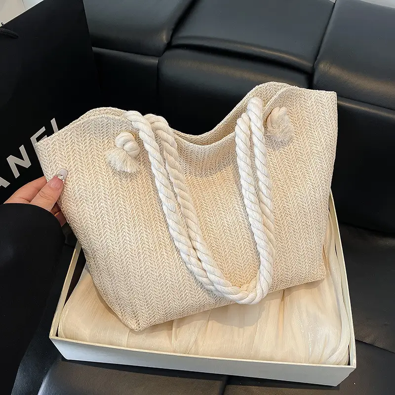 Women's Straw Shoulder Bag Large Capacity Beige 2025 - Image 3