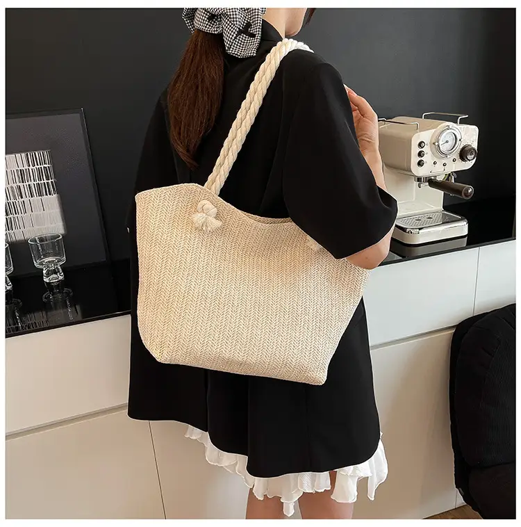 Women's Straw Shoulder Bag Large Capacity Beige 2025 — feature 25