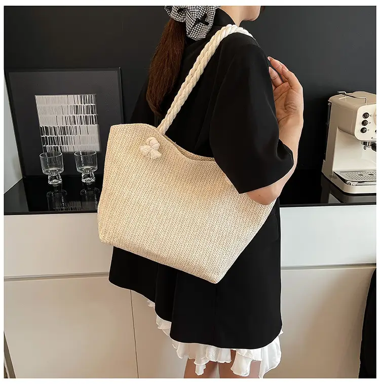 Women's Straw Shoulder Bag Large Capacity Beige 2025 — feature 26