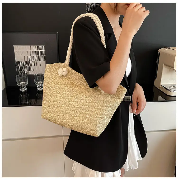 Women's Straw Shoulder Bag Large Capacity Beige 2025 — feature 33