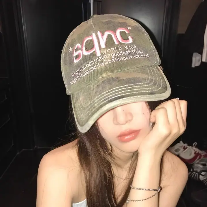 Women Retro Camo Sun Hat with Flat Brim & Anti-Hair Loss Text - Image 3