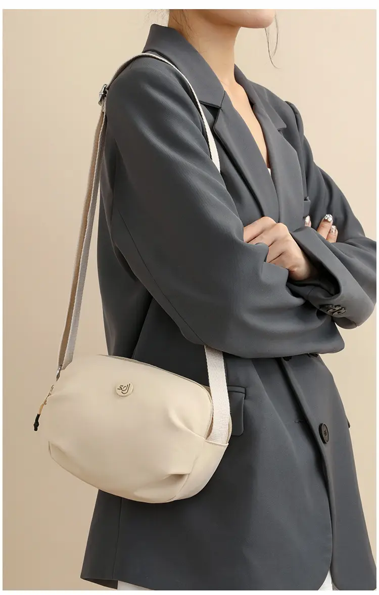 New Women's Square Crossbody Bag 2025 Stylish Multi Color — feature 10