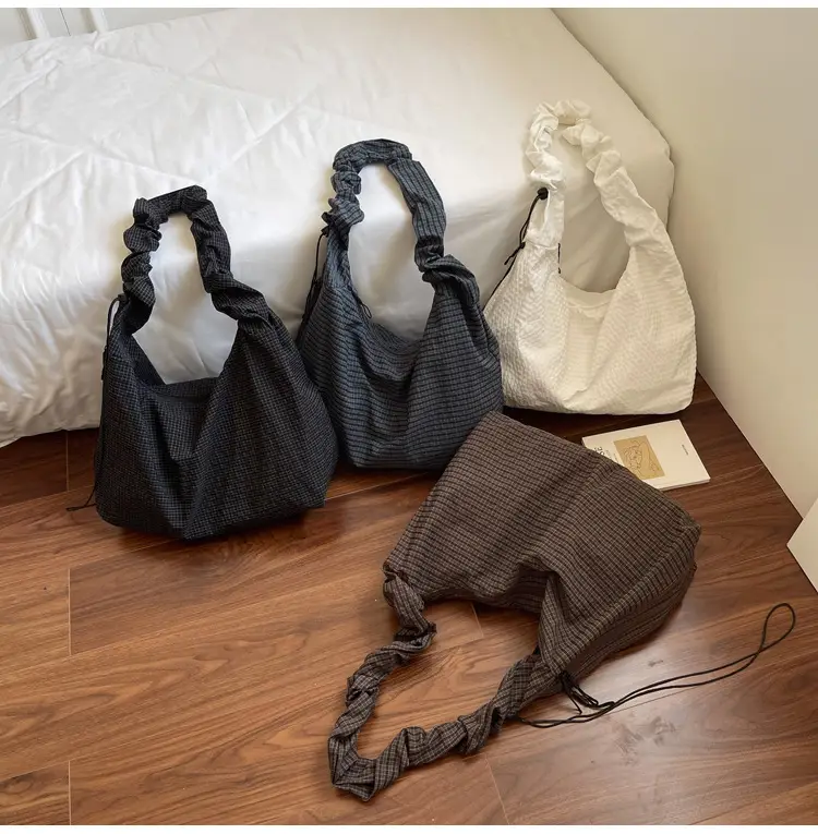 New Style Armpit Bag for Students 2025 Pleated Fabric — feature 13