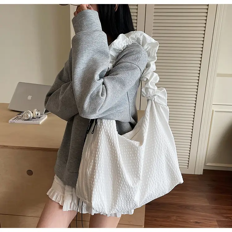 New Style Armpit Bag for Students 2025 Pleated Fabric — feature 21