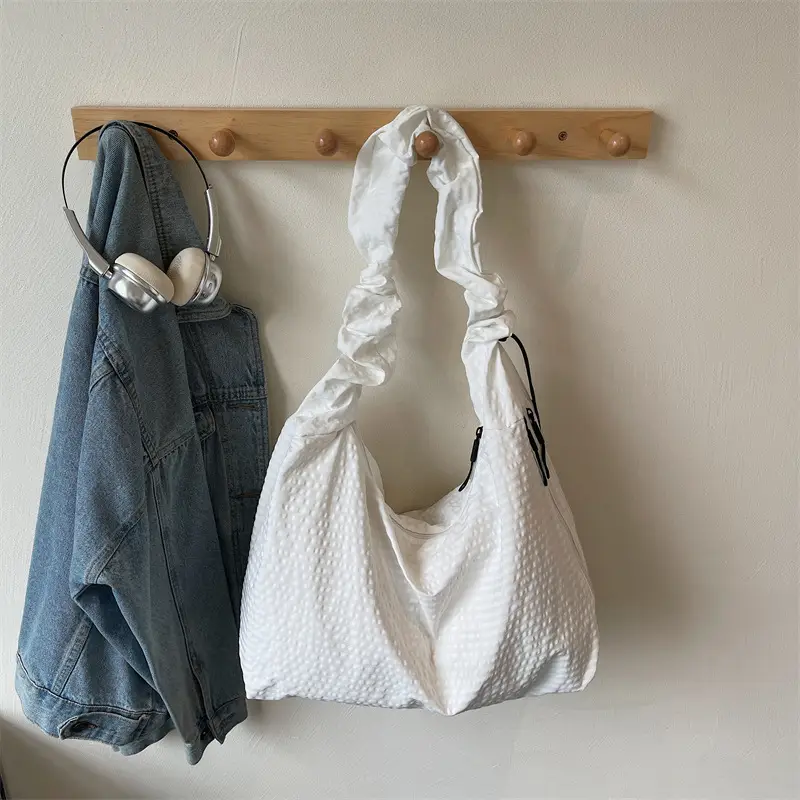 New Style Armpit Bag for Students 2025 Pleated Fabric — feature 26