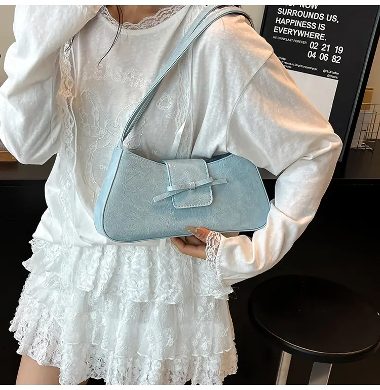Beige Leather Shoulder Bag for Women 2025 — feature 16