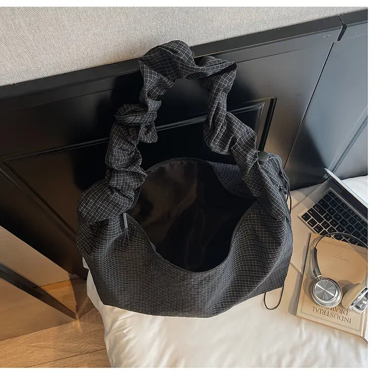 White Korean Style Canvas Shoulder Bag for Women — feature 21
