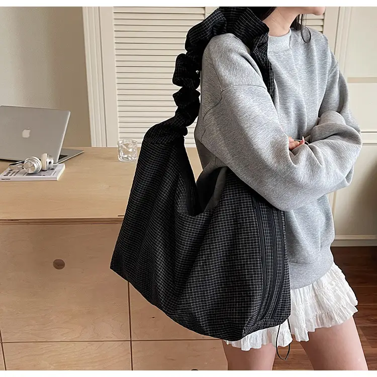 White Korean Style Canvas Shoulder Bag for Women — feature 33