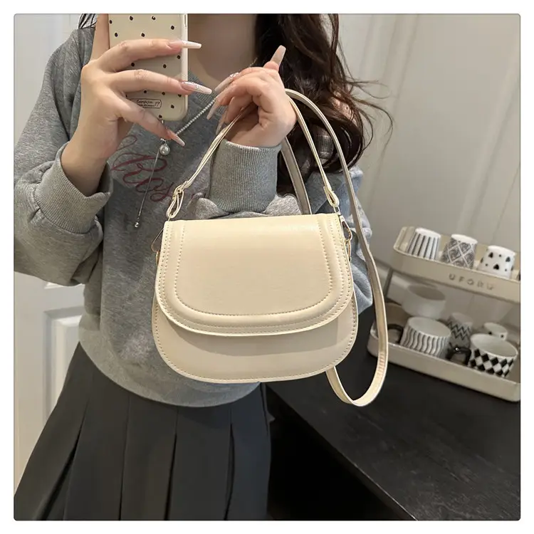 Orange Saddle Crossbody Bag for Women 2025 — feature 13