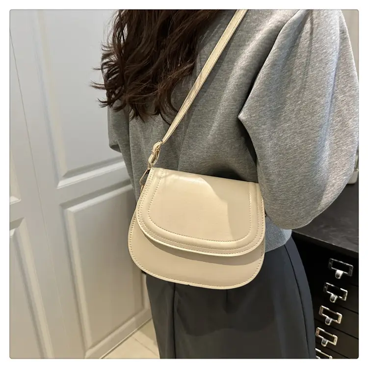 Orange Saddle Crossbody Bag for Women 2025 — feature 14