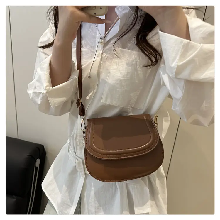 Orange Saddle Crossbody Bag for Women 2025 — feature 18