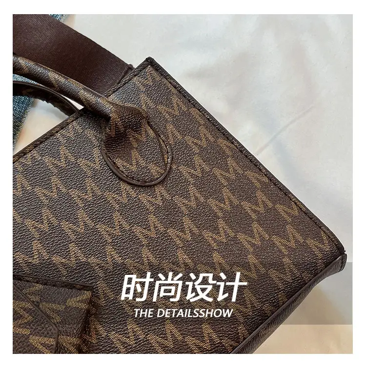Korean Style Black Square Shoulder Bag 2026 — feature 3