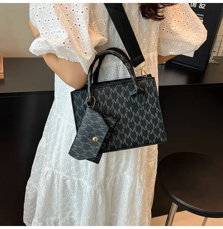 Korean Style Black Square Shoulder Bag 2026 — feature 6