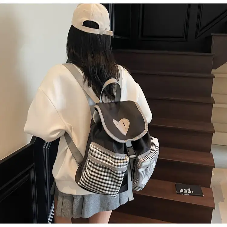 Japanese-Style Backpack for Girls Niche Color Blocking Tote — feature 33